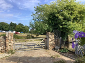 Ger Tŷ, Reynoldston